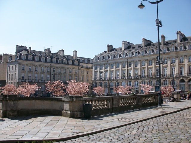 Assistance d’une société foncière en vue de la cession d’un immeuble emblématique à Rennes Assistance d’une société foncière en vue de la cession d’un immeuble emblématique à Rennes