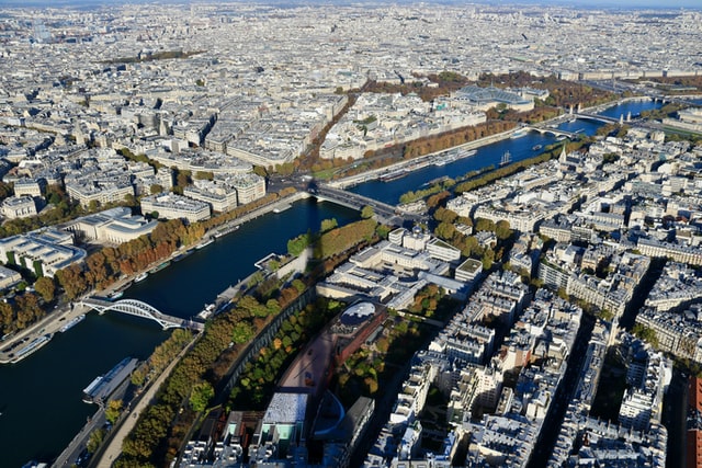 Extension du réseau navigable à grand gabarit du bassin de la Seine Extension du réseau navigable à grand gabarit du bassin de la Seine